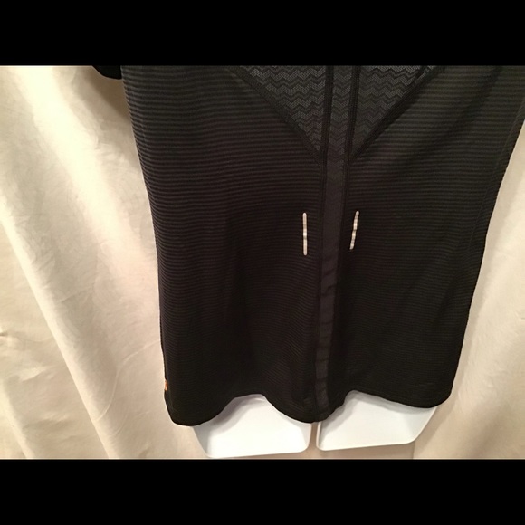 Black Lucy top, lacy detail, EUC, ref. Stripes - Picture 6 of 8